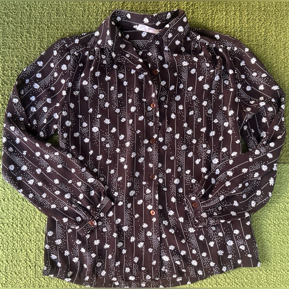Unique Vintage Chocolate brown striped w/ White Flowers Button Up Shirt